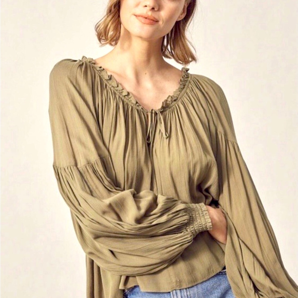 Great blouse, green bohemian look and cotton.